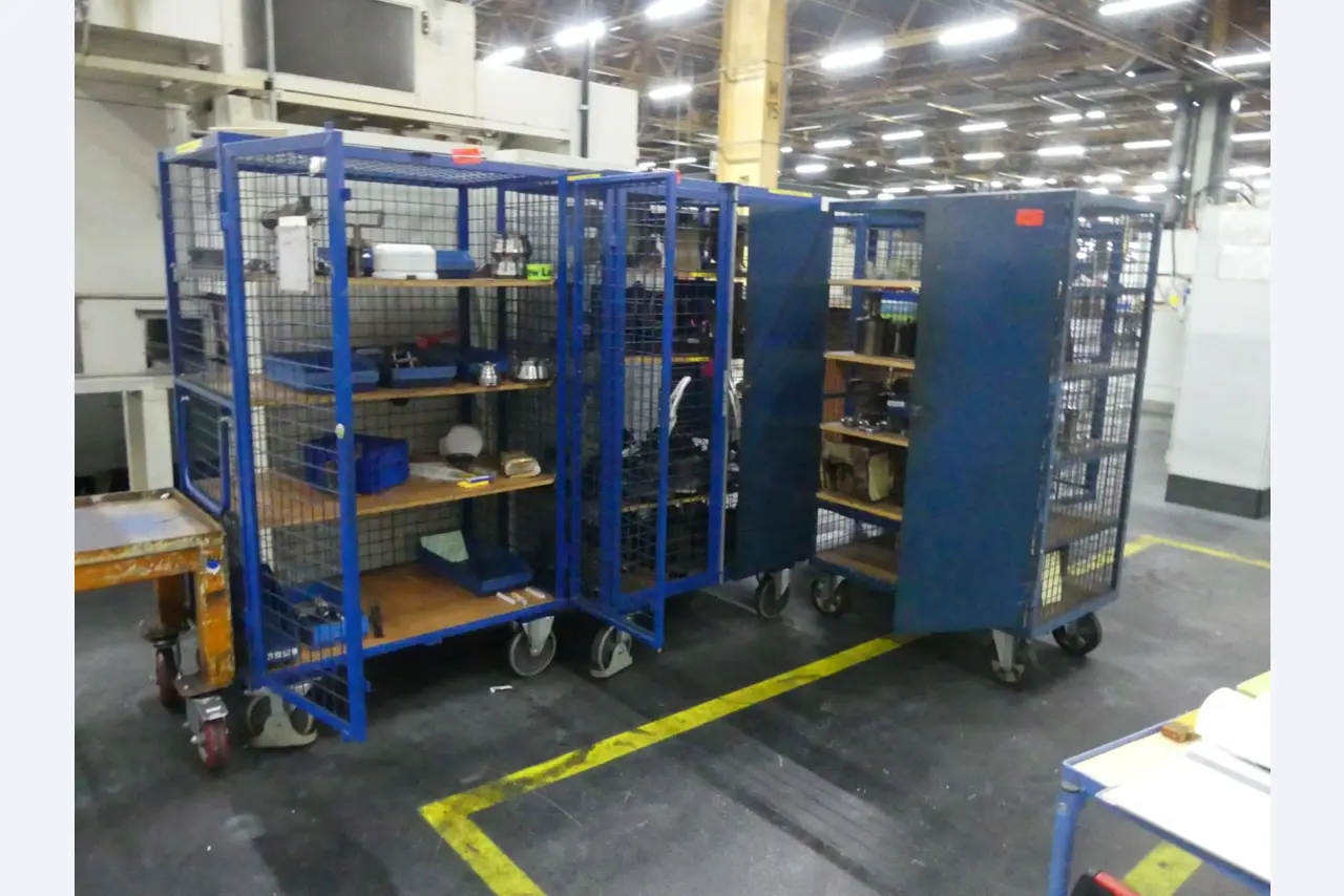 Centra obróbcze, maszyny do obróbki metalu i linie produkcyjne z branży motoryzacyjnej-1