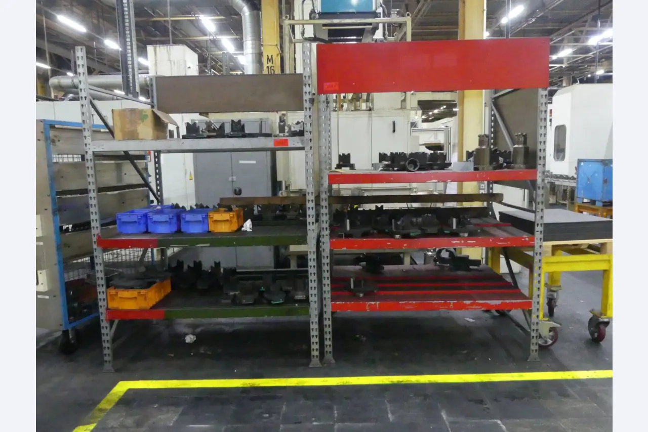 Centra obróbcze, maszyny do obróbki metalu i linie produkcyjne z branży motoryzacyjnej-1