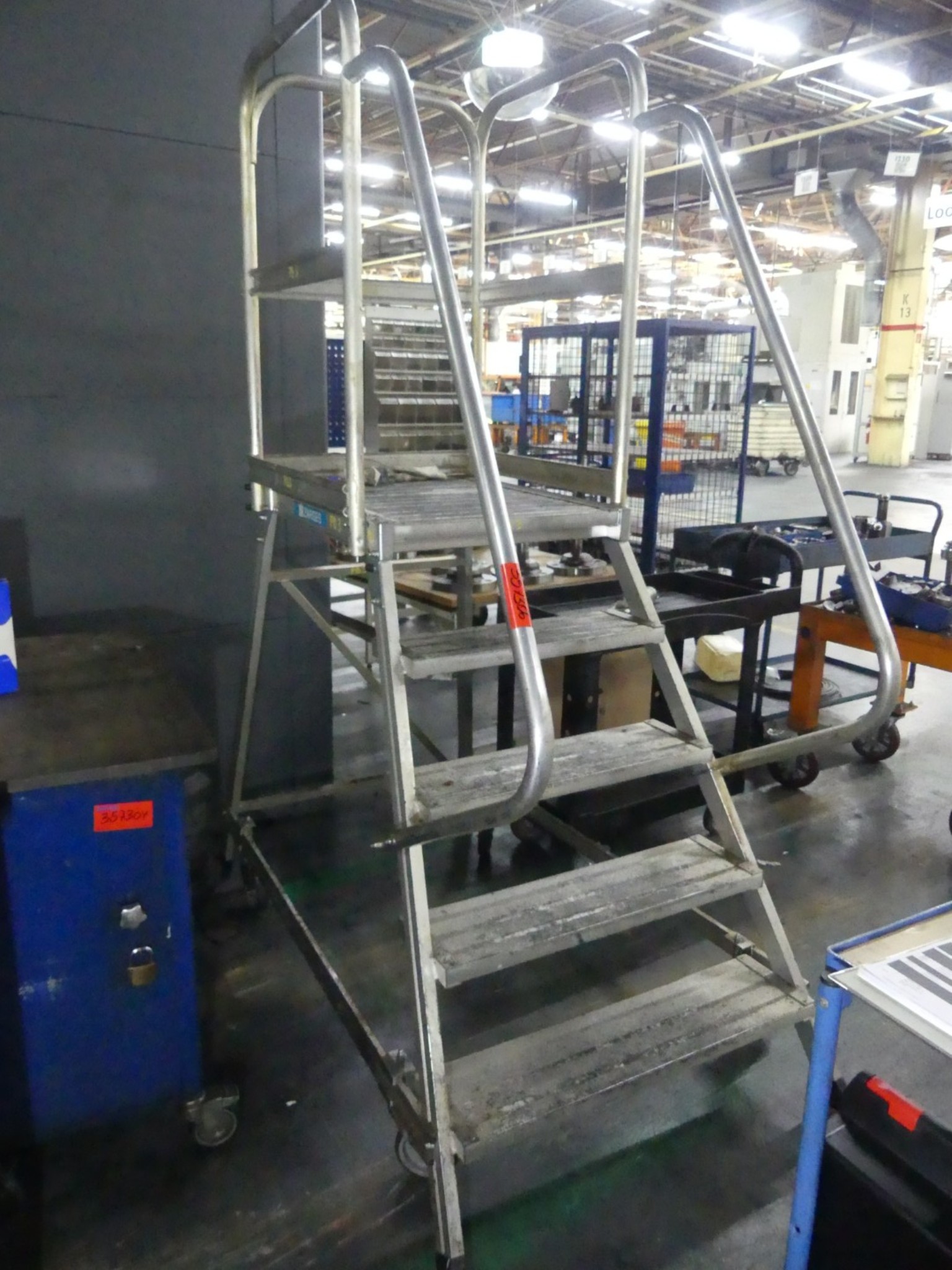 Centros de mecanizado, máquinas para trabajar el metal y líneas de producción de la industria del automóvil-1