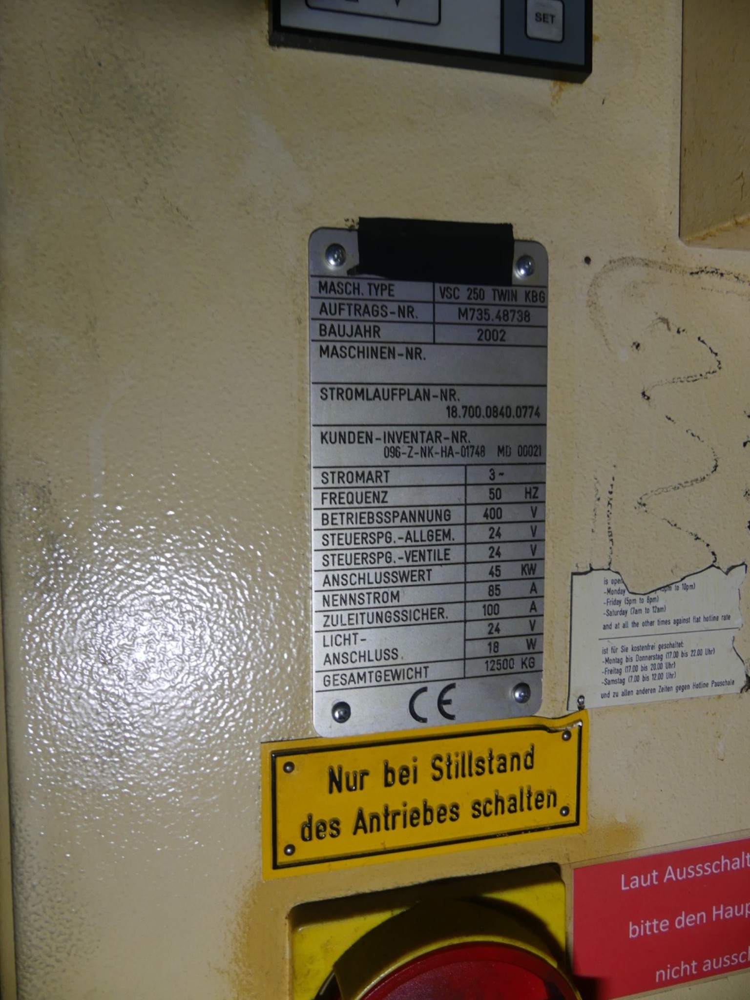 Bearbeitungszentren, metallbearbeitende Maschinen und Produktionslinen aus der Automobilindustrie-7