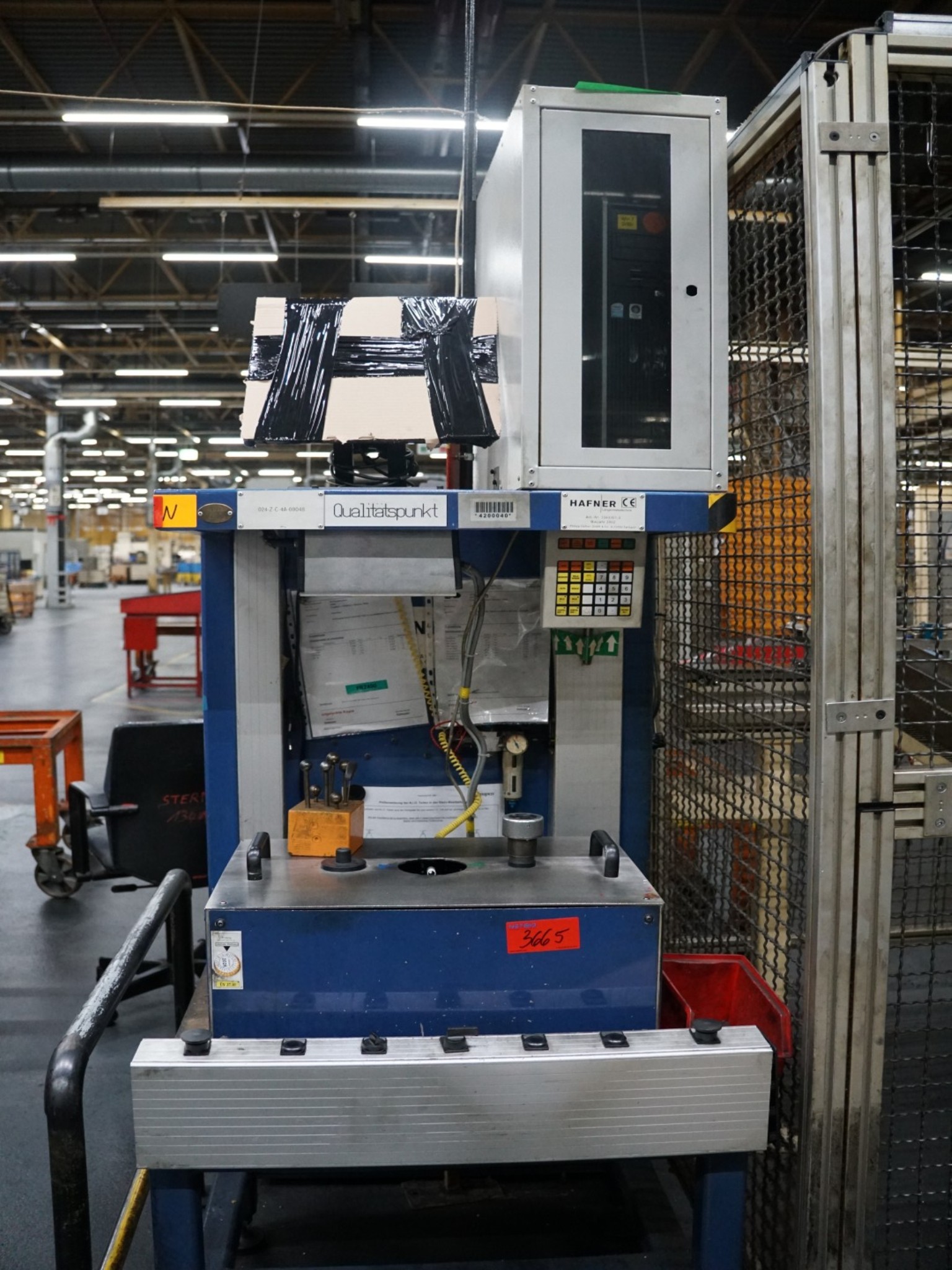 Centra obróbcze, maszyny do obróbki metalu i linie produkcyjne z branży motoryzacyjnej-1