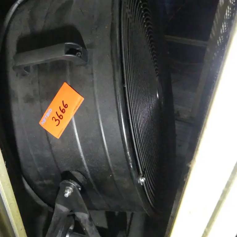 Pedestal fan