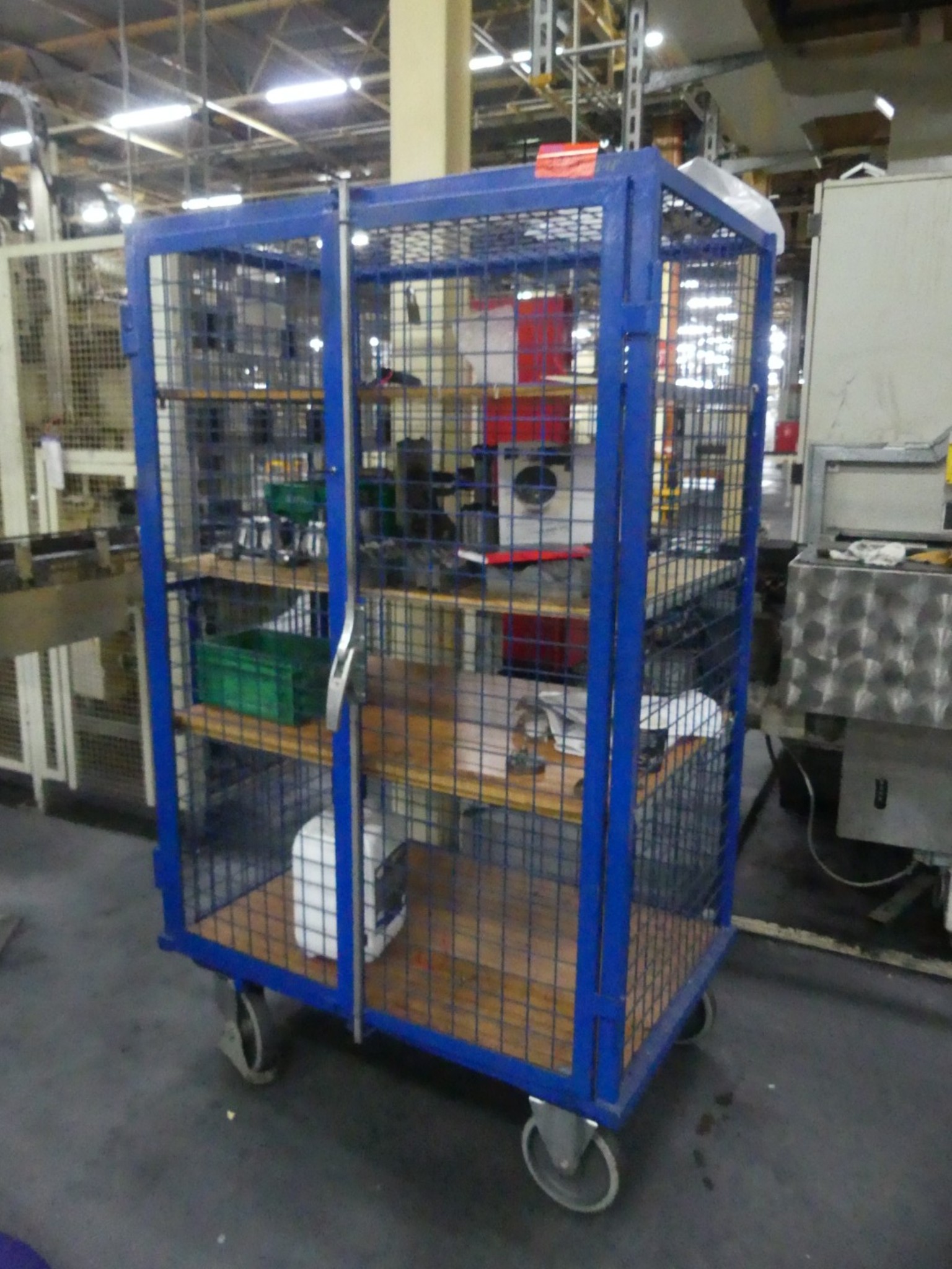Centra obróbcze, maszyny do obróbki metalu i linie produkcyjne z branży motoryzacyjnej-1