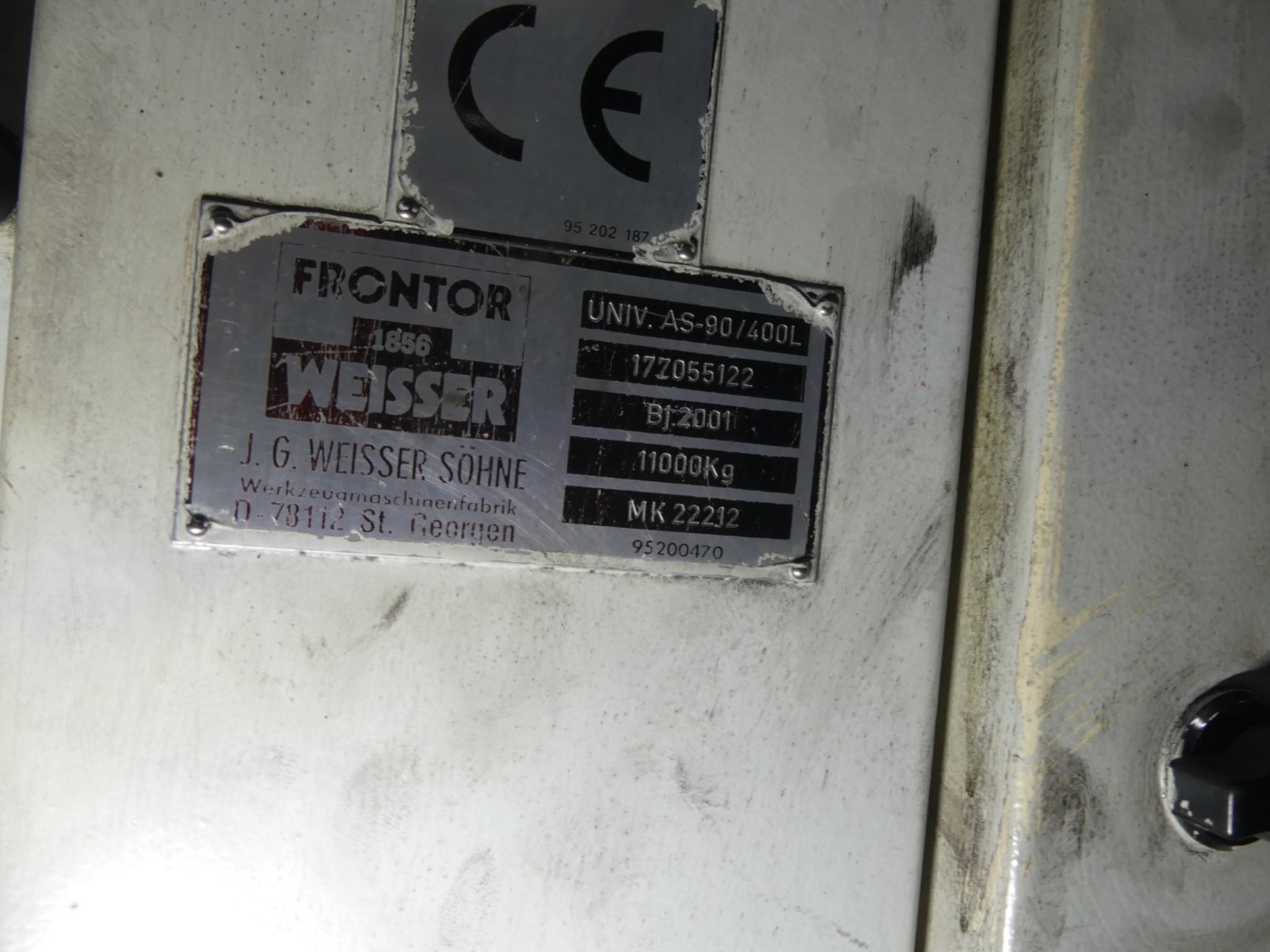 Centra obróbcze, maszyny do obróbki metalu i linie produkcyjne z branży motoryzacyjnej-4