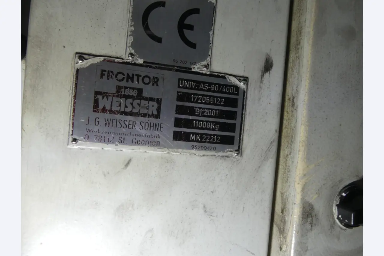 Centra obróbcze, maszyny do obróbki metalu i linie produkcyjne z branży motoryzacyjnej-4