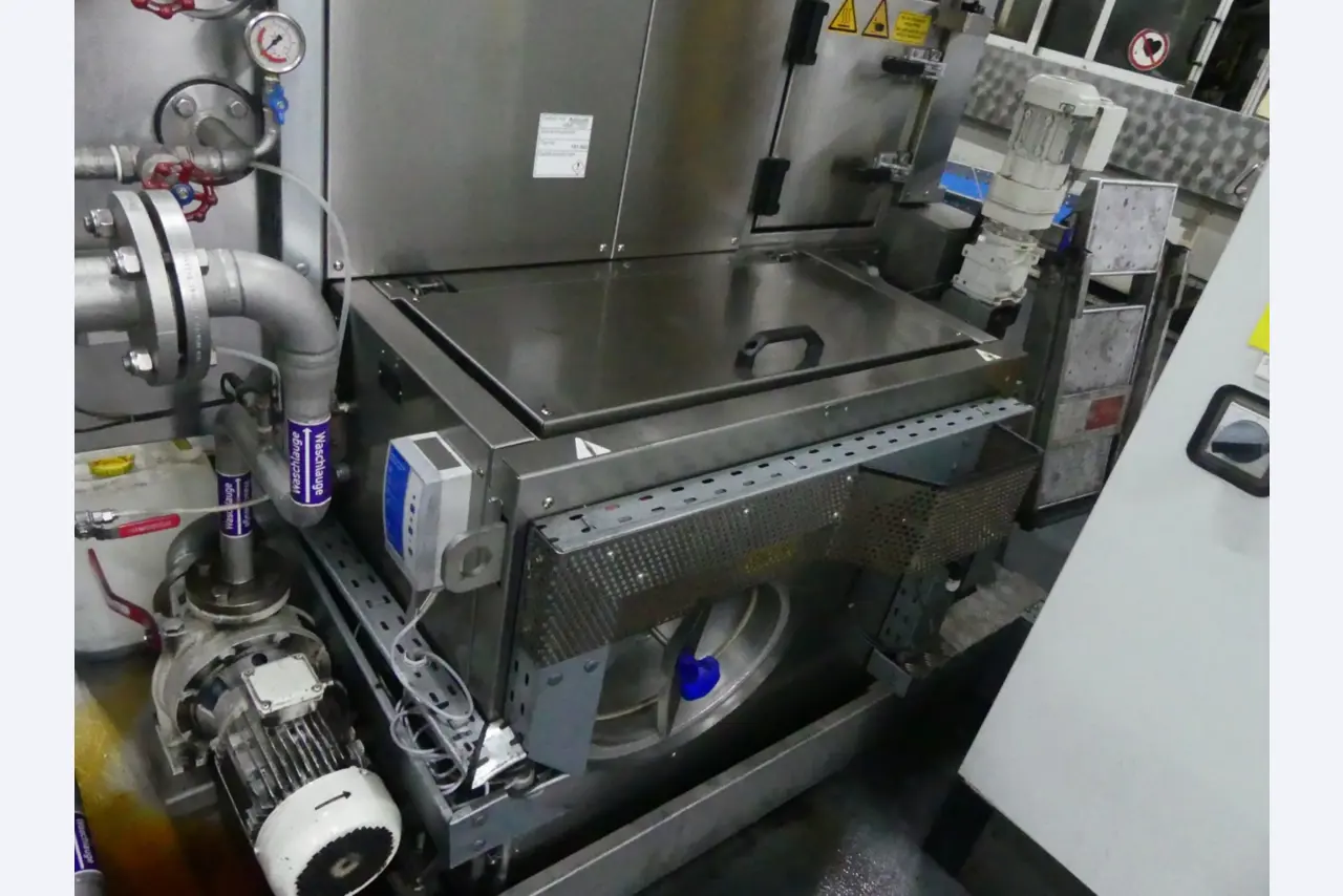 Centra obróbcze, maszyny do obróbki metalu i linie produkcyjne z branży motoryzacyjnej-3