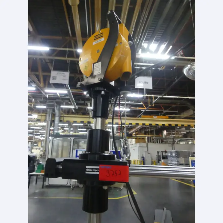 Centra obróbcze, maszyny do obróbki metalu i linie produkcyjne z branży motoryzacyjnej-3