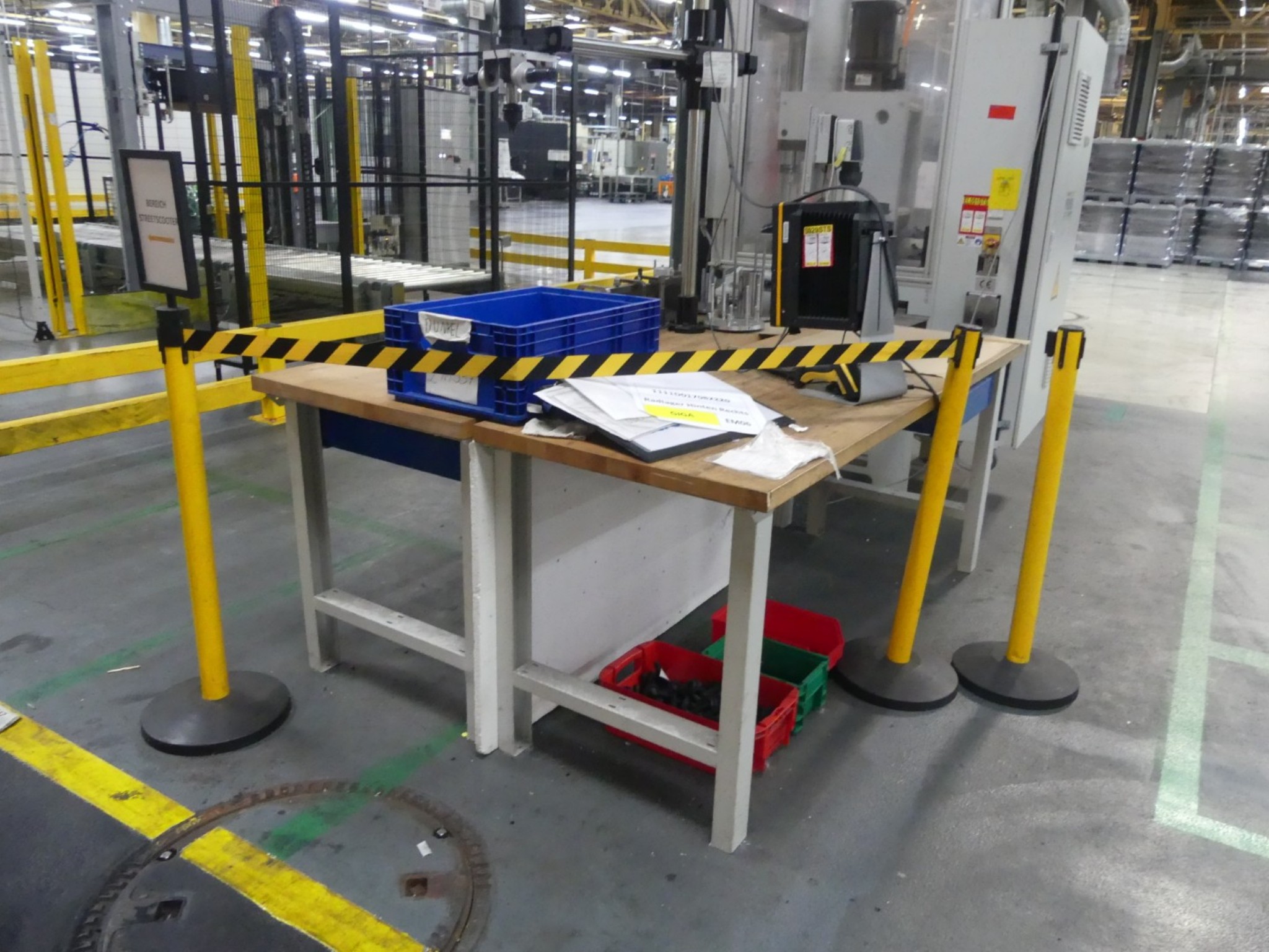 Centra obróbcze, maszyny do obróbki metalu i linie produkcyjne z branży motoryzacyjnej-6
