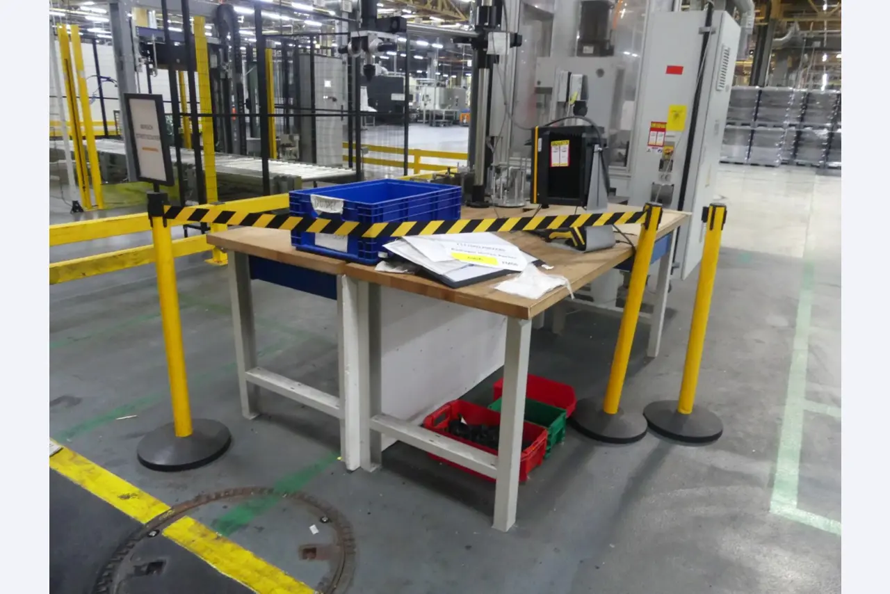 Centra obróbcze, maszyny do obróbki metalu i linie produkcyjne z branży motoryzacyjnej-6