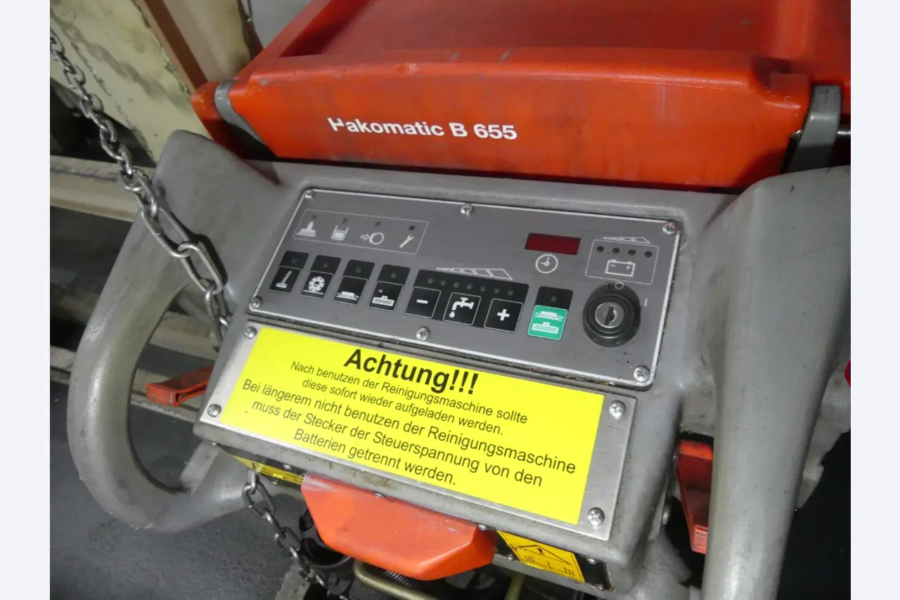 Centra obróbcze, maszyny do obróbki metalu i linie produkcyjne z branży motoryzacyjnej-3