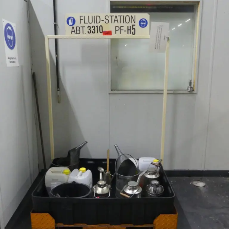 Fluid station