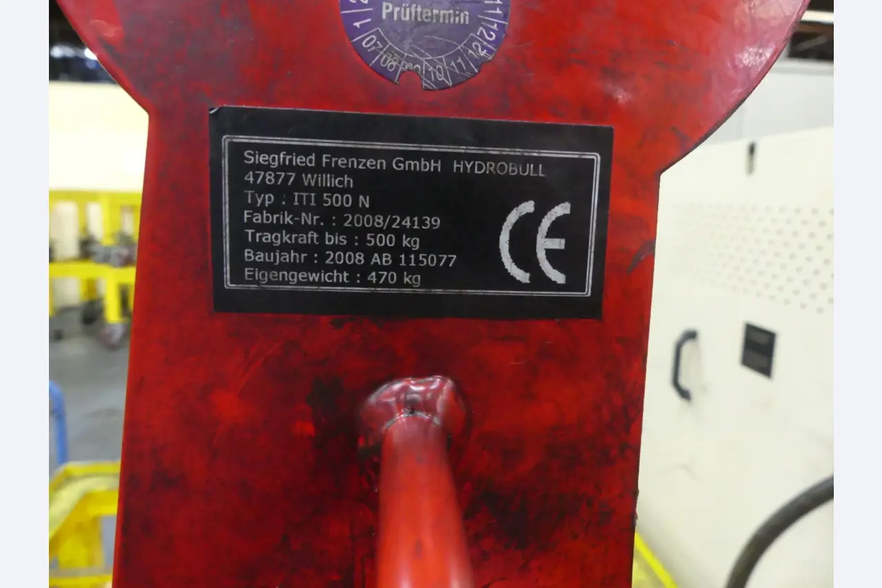 Centra obróbcze, maszyny do obróbki metalu i linie produkcyjne z branży motoryzacyjnej-2