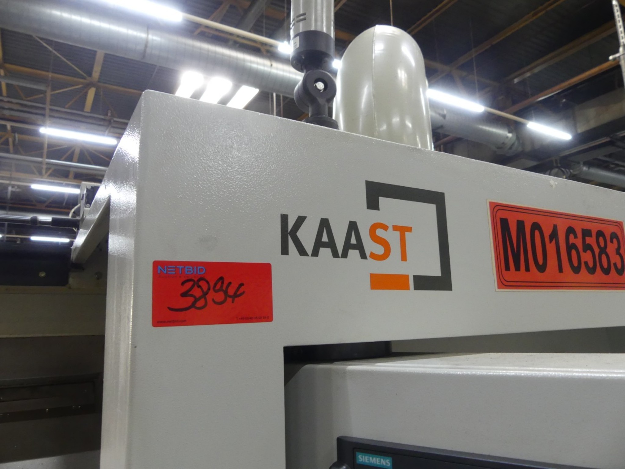 Centros de mecanizado, máquinas para trabajar el metal y líneas de producción de la industria del automóvil-3