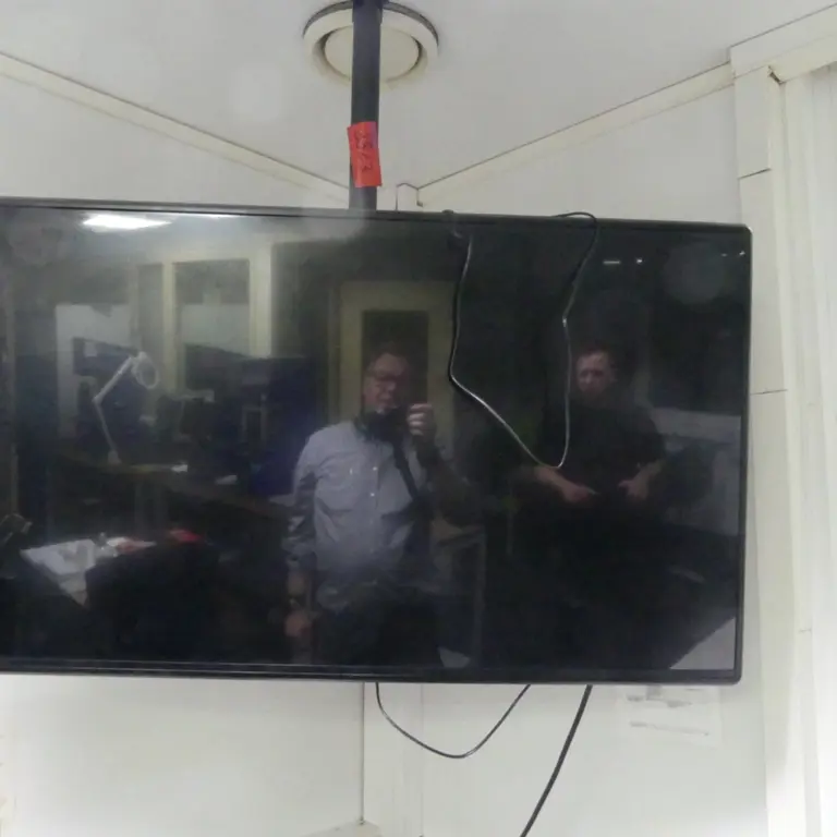 LCD TV