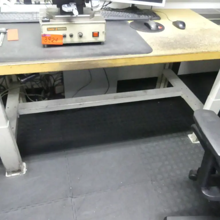 4 Mesa de trabalho