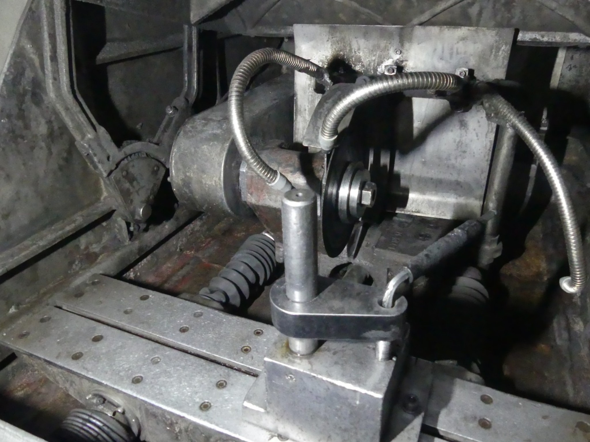 Centros de mecanizado, máquinas para trabajar el metal y líneas de producción de la industria del automóvil-2