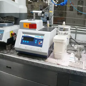 Embedding press Buehler SimpliMet 1000