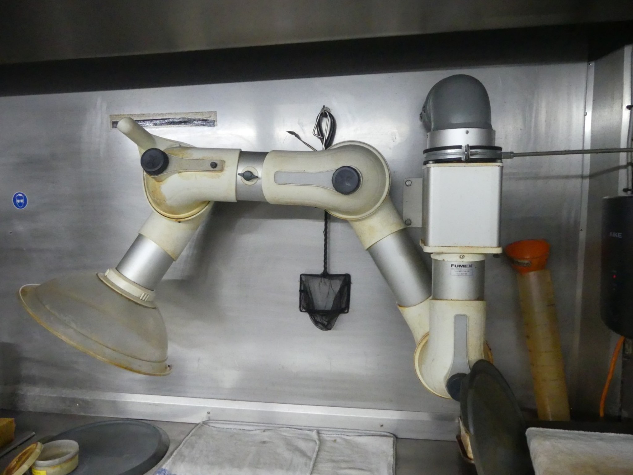 Centros de mecanizado, máquinas para trabajar el metal y líneas de producción de la industria del automóvil-2
