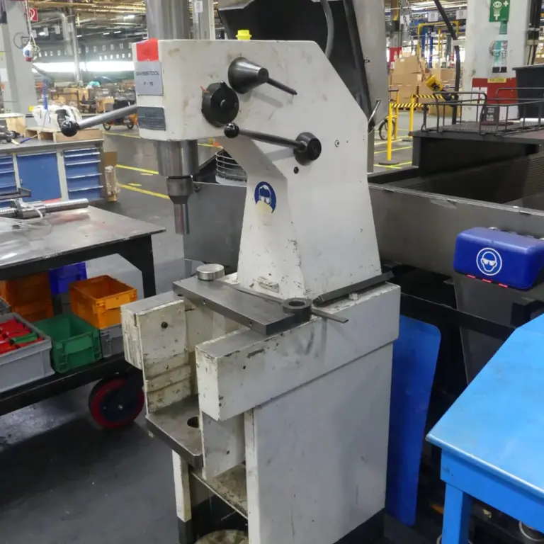 Presse à mandriner Swisstool P-15