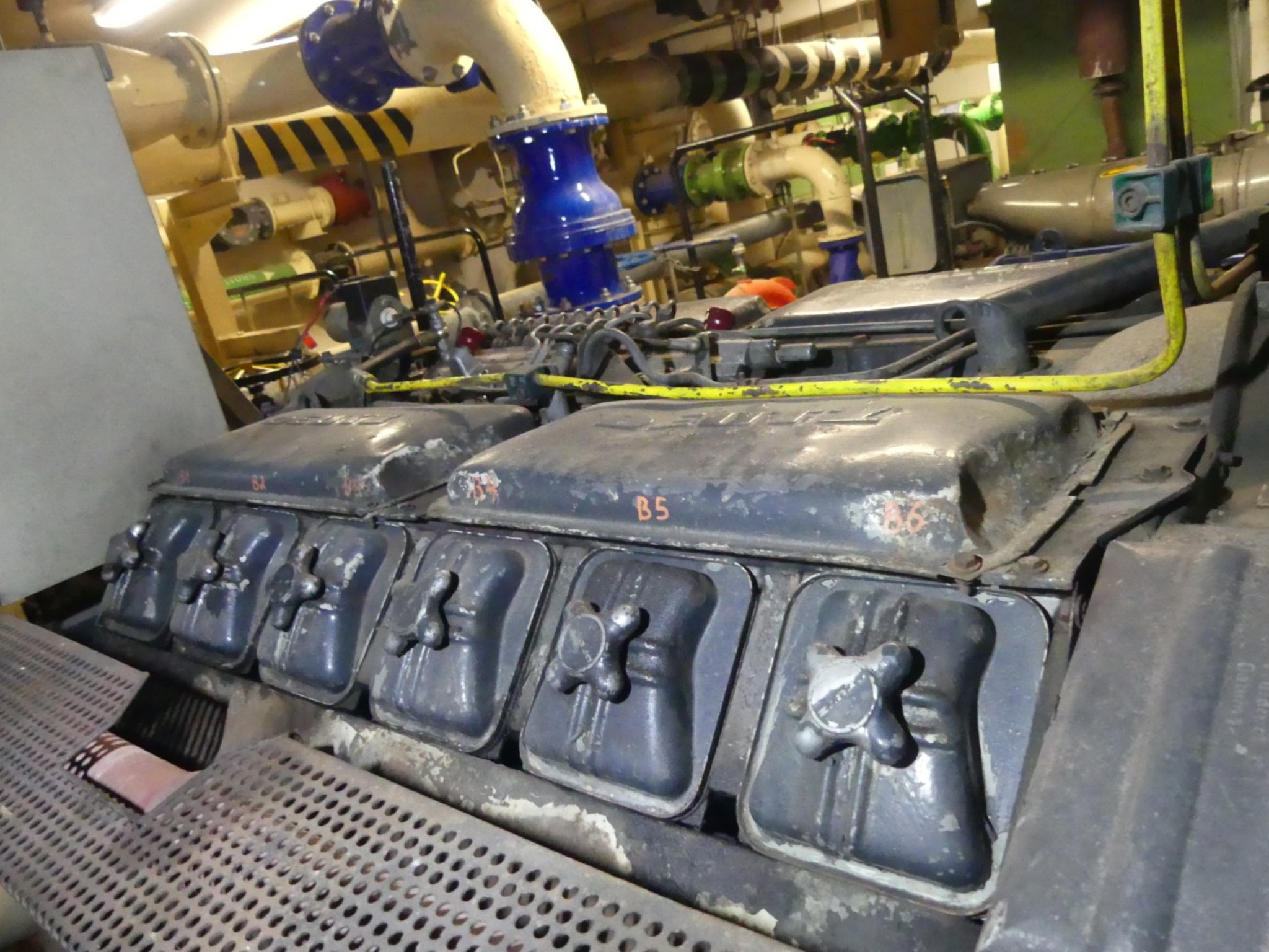 Centros de mecanizado, máquinas para trabajar el metal y líneas de producción de la industria del automóvil-2