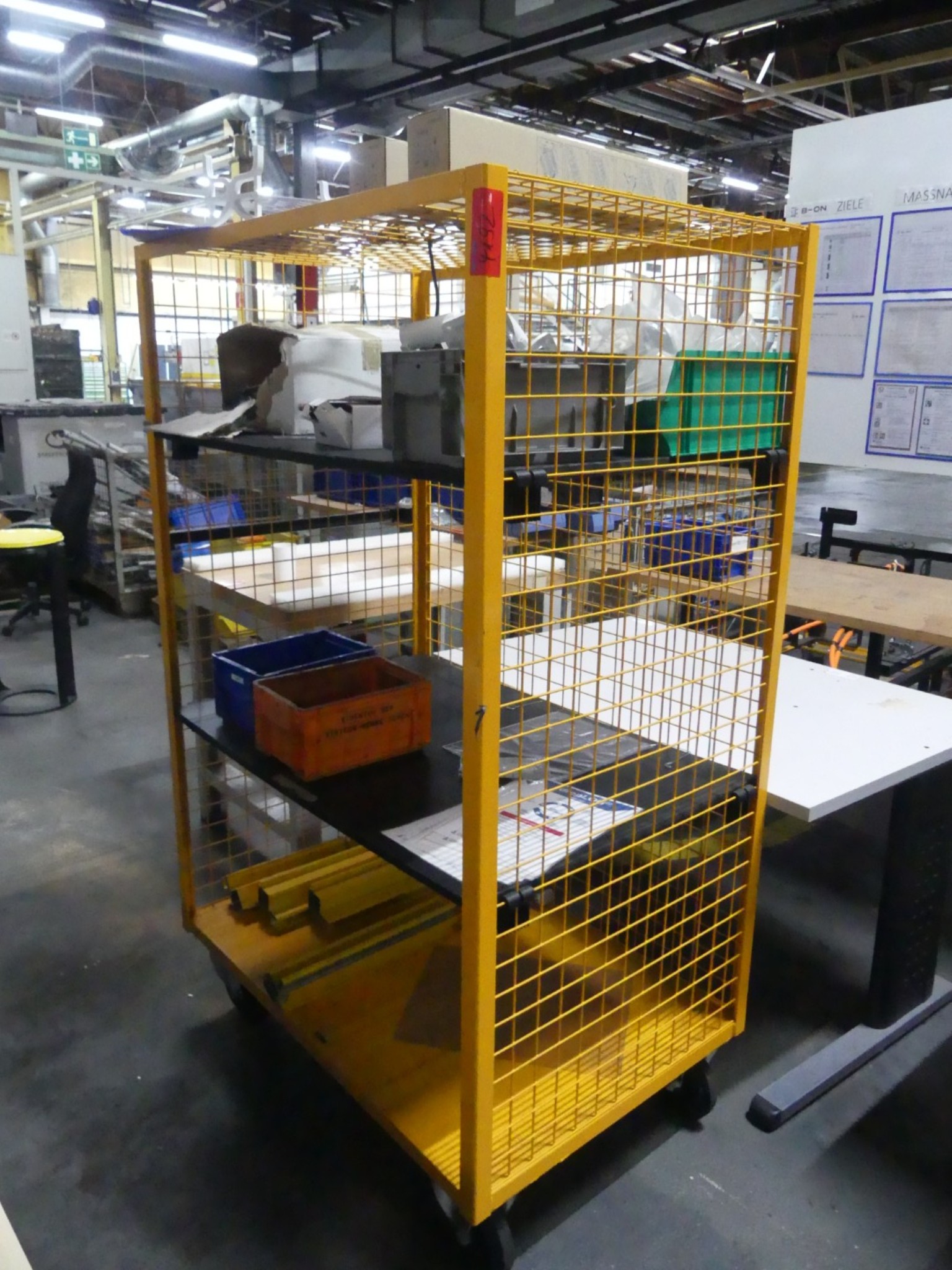 Centros de mecanizado, máquinas para trabajar el metal y líneas de producción de la industria del automóvil-1