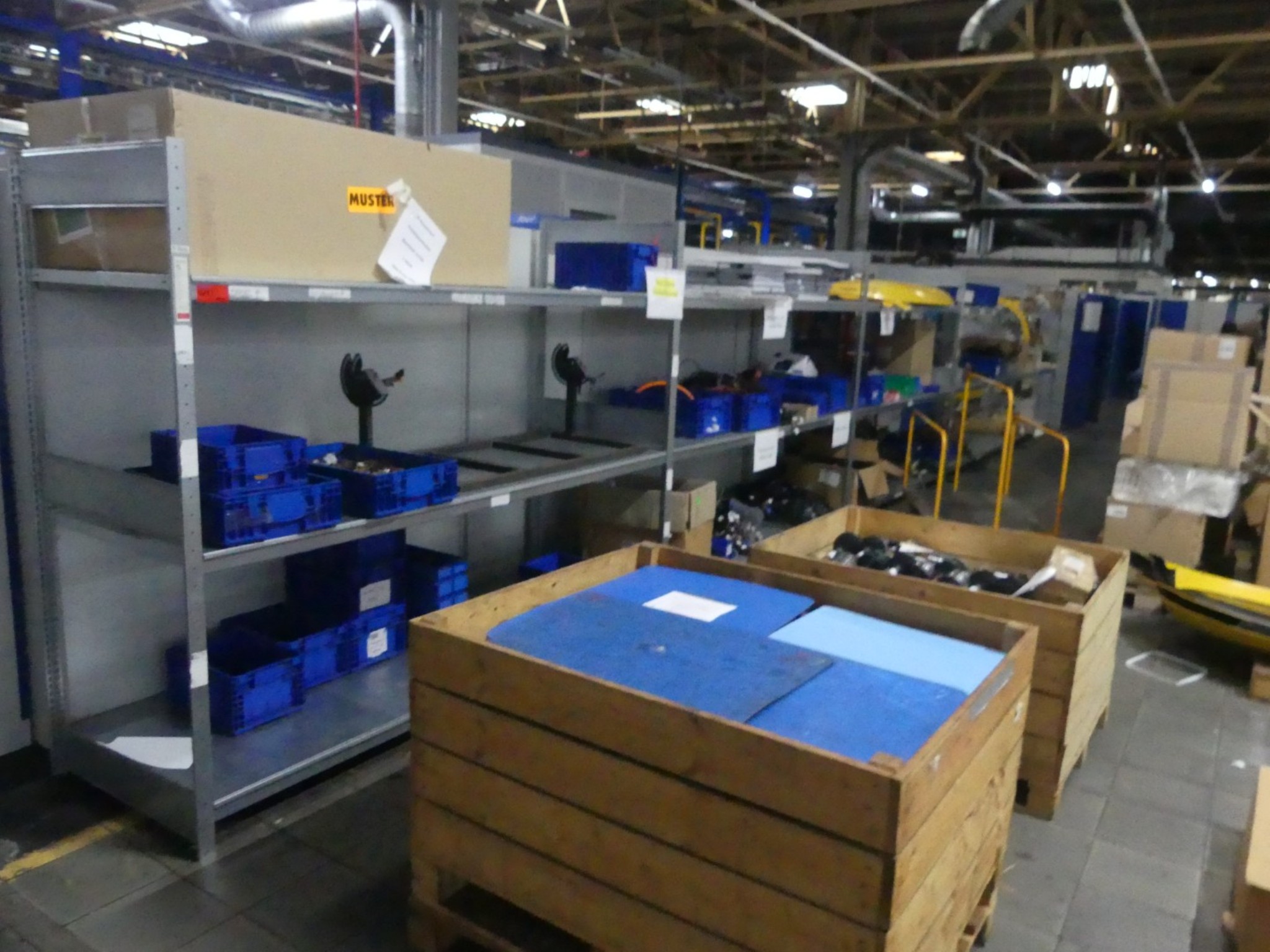 Centros de mecanizado, máquinas para trabajar el metal y líneas de producción de la industria del automóvil-1