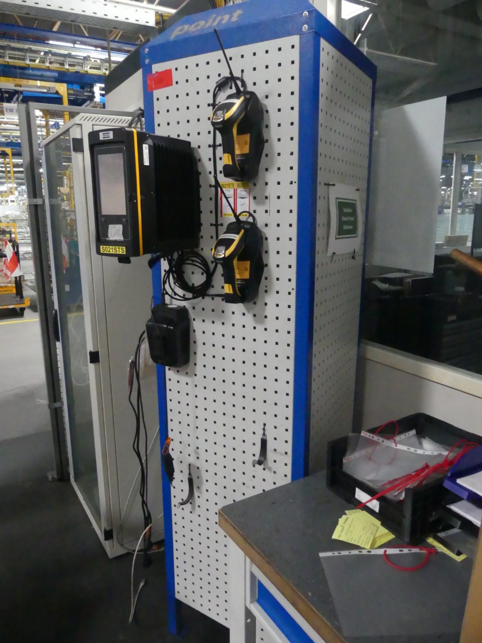 Centros de mecanizado, máquinas para trabajar el metal y líneas de producción de la industria del automóvil-1
