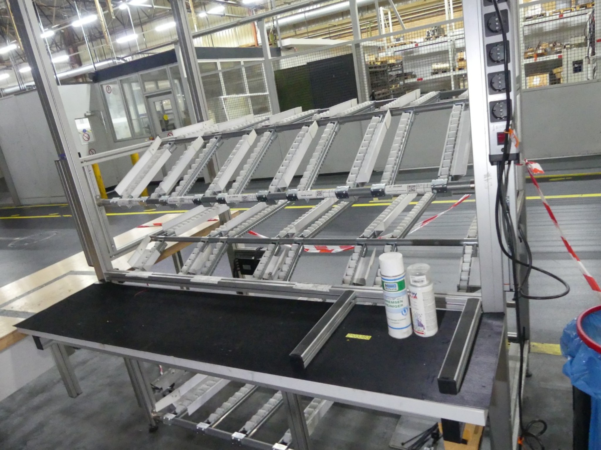 Centros de mecanizado, máquinas para trabajar el metal y líneas de producción de la industria del automóvil-2