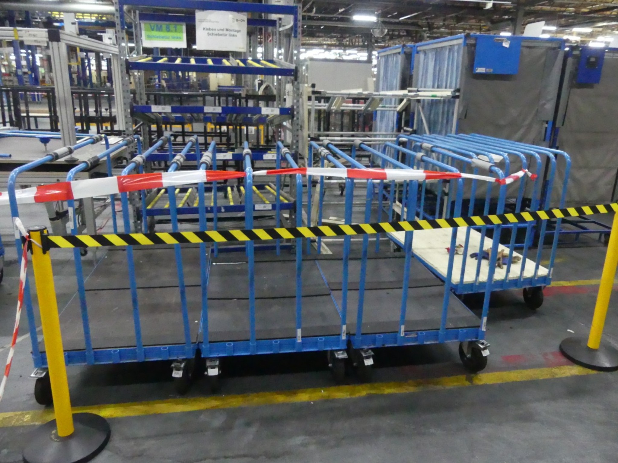 Centros de mecanizado, máquinas para trabajar el metal y líneas de producción de la industria del automóvil-5