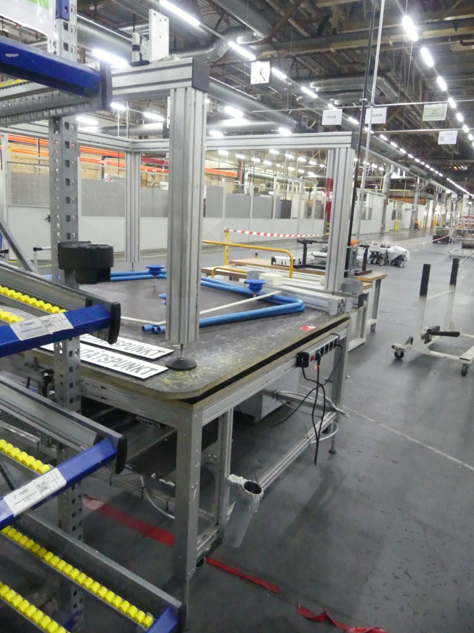 Centros de mecanizado, máquinas para trabajar el metal y líneas de producción de la industria del automóvil-1