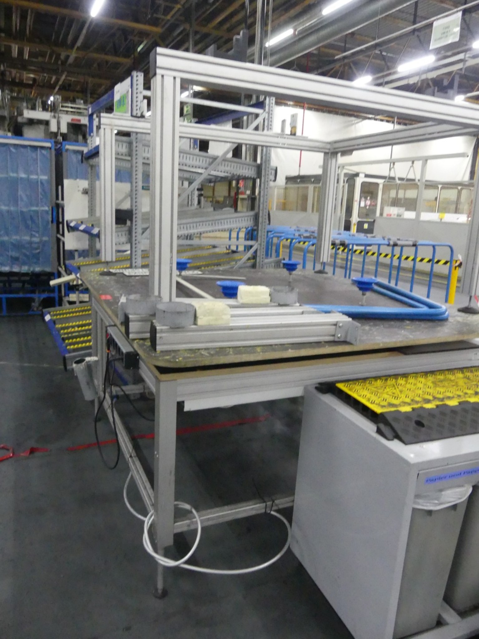 Centros de mecanizado, máquinas para trabajar el metal y líneas de producción de la industria del automóvil-2