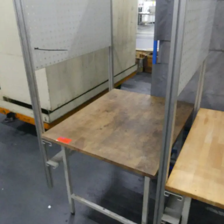 2 Mesa de trabalho