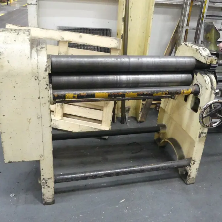 Machine à cintrer à trois cylindres Fasti