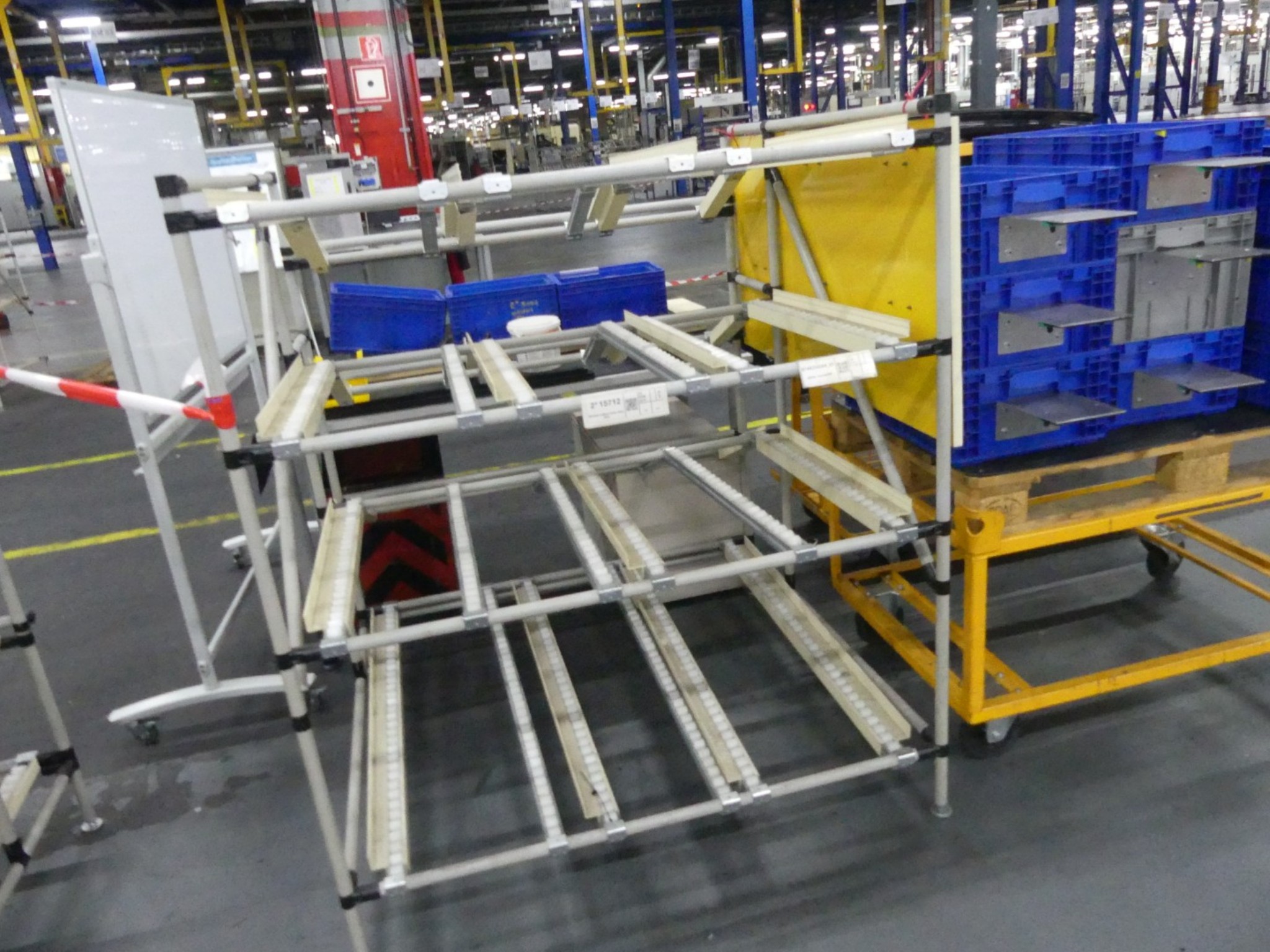 Centros de mecanizado, máquinas para trabajar el metal y líneas de producción de la industria del automóvil-1