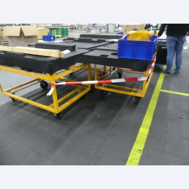 Centros de mecanizado, máquinas para trabajar el metal y líneas de producción de la industria del automóvil-2