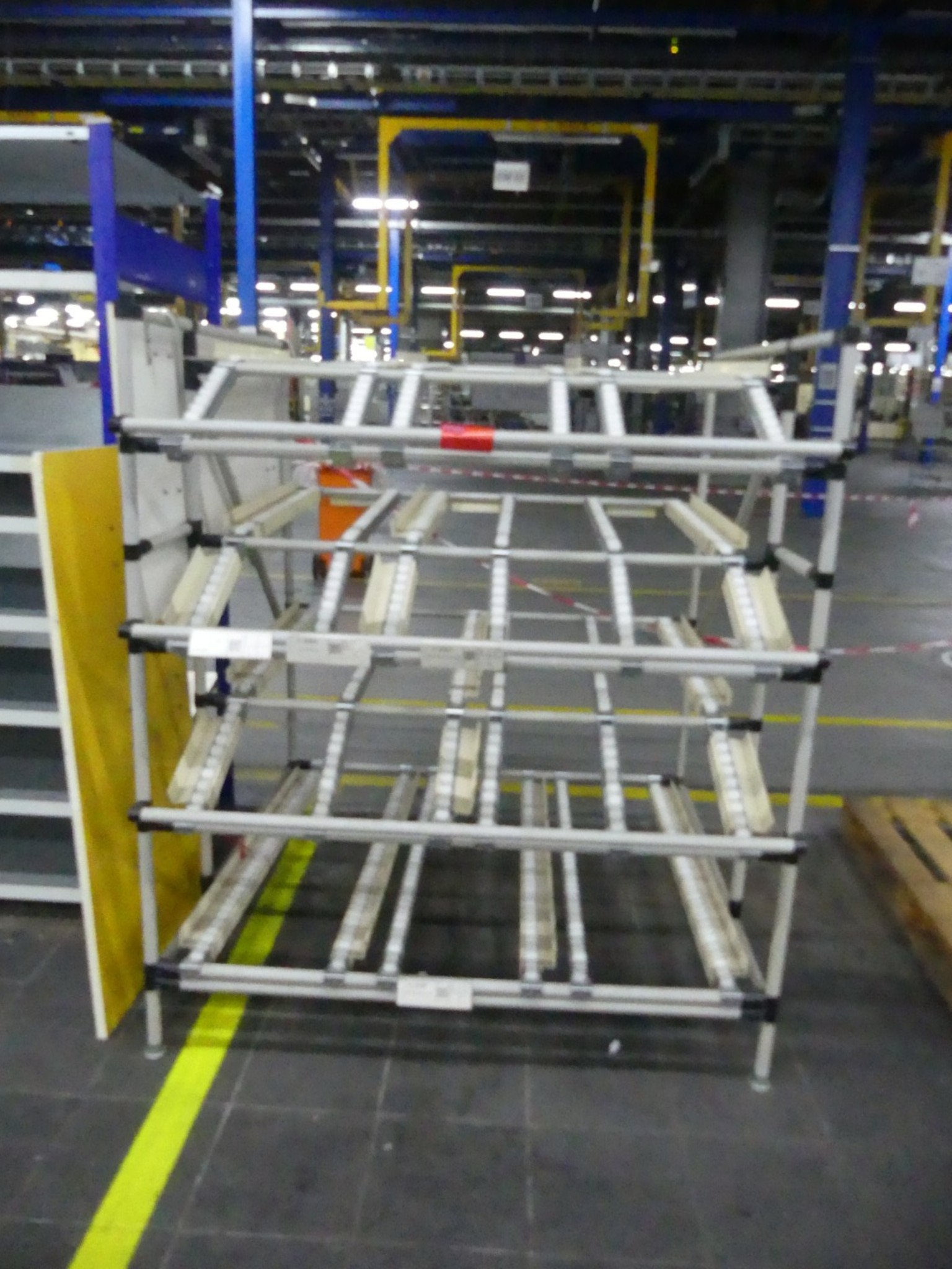 Centros de mecanizado, máquinas para trabajar el metal y líneas de producción de la industria del automóvil-1