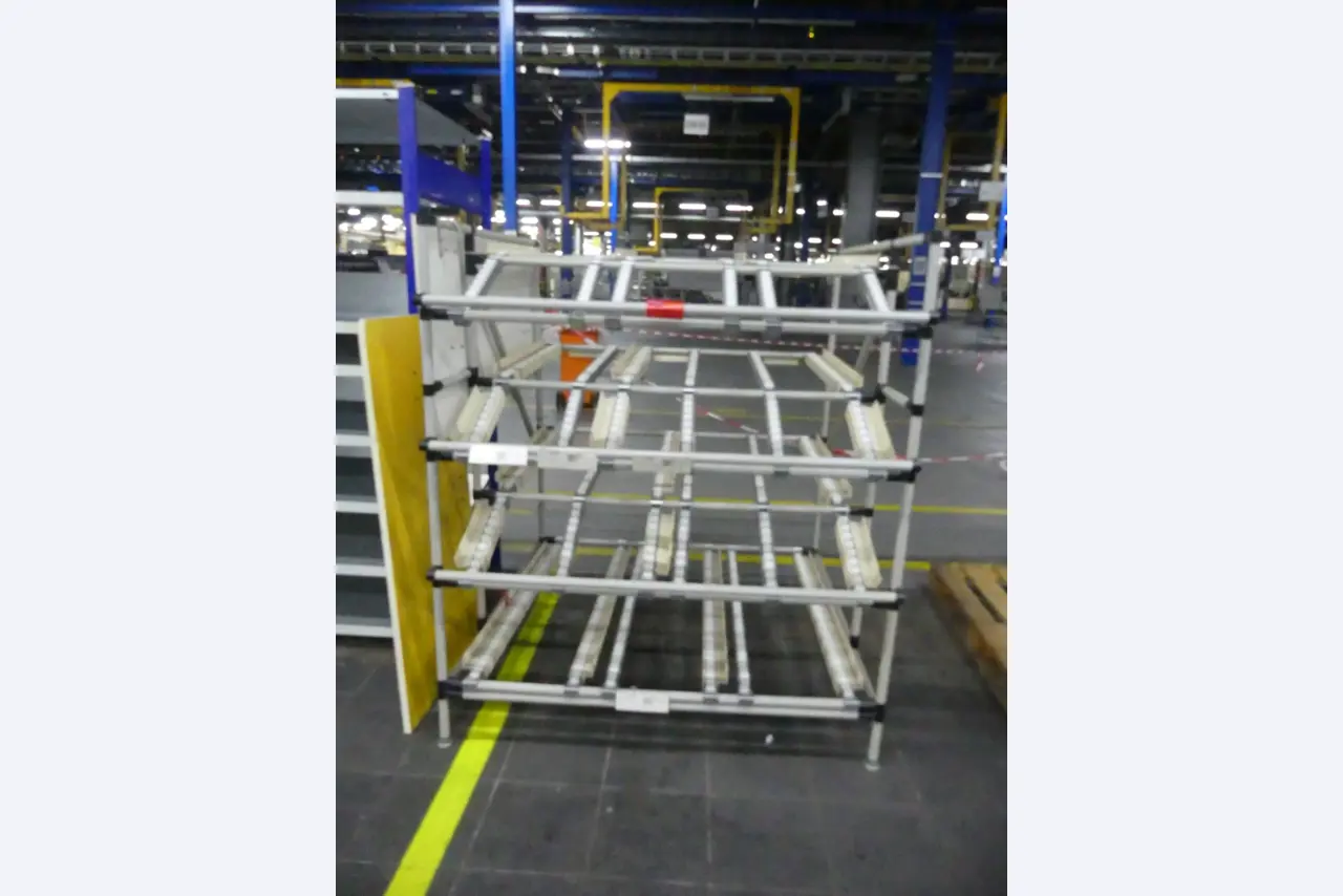 Centros de mecanizado, máquinas para trabajar el metal y líneas de producción de la industria del automóvil-1