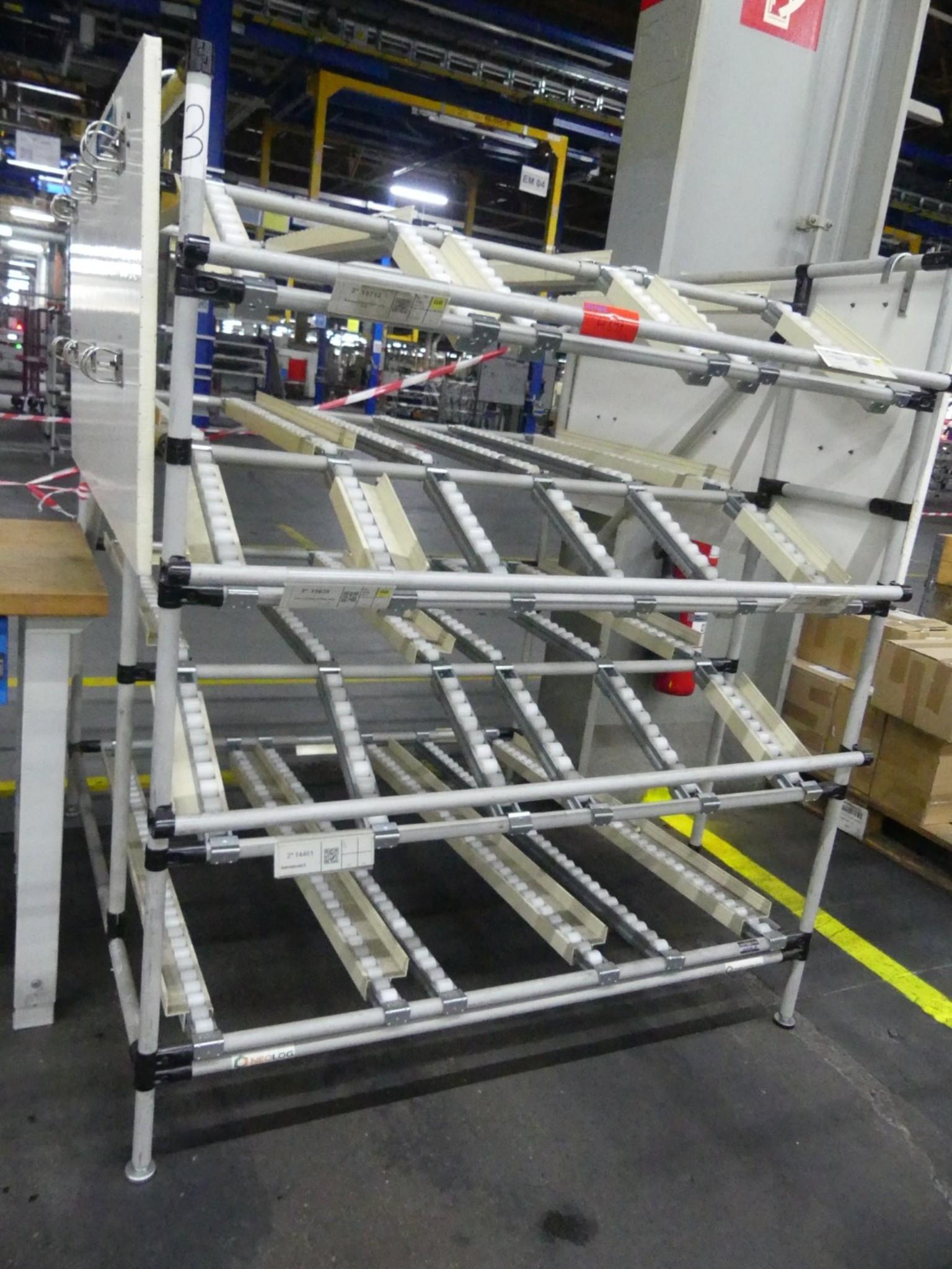 Centros de mecanizado, máquinas para trabajar el metal y líneas de producción de la industria del automóvil-2