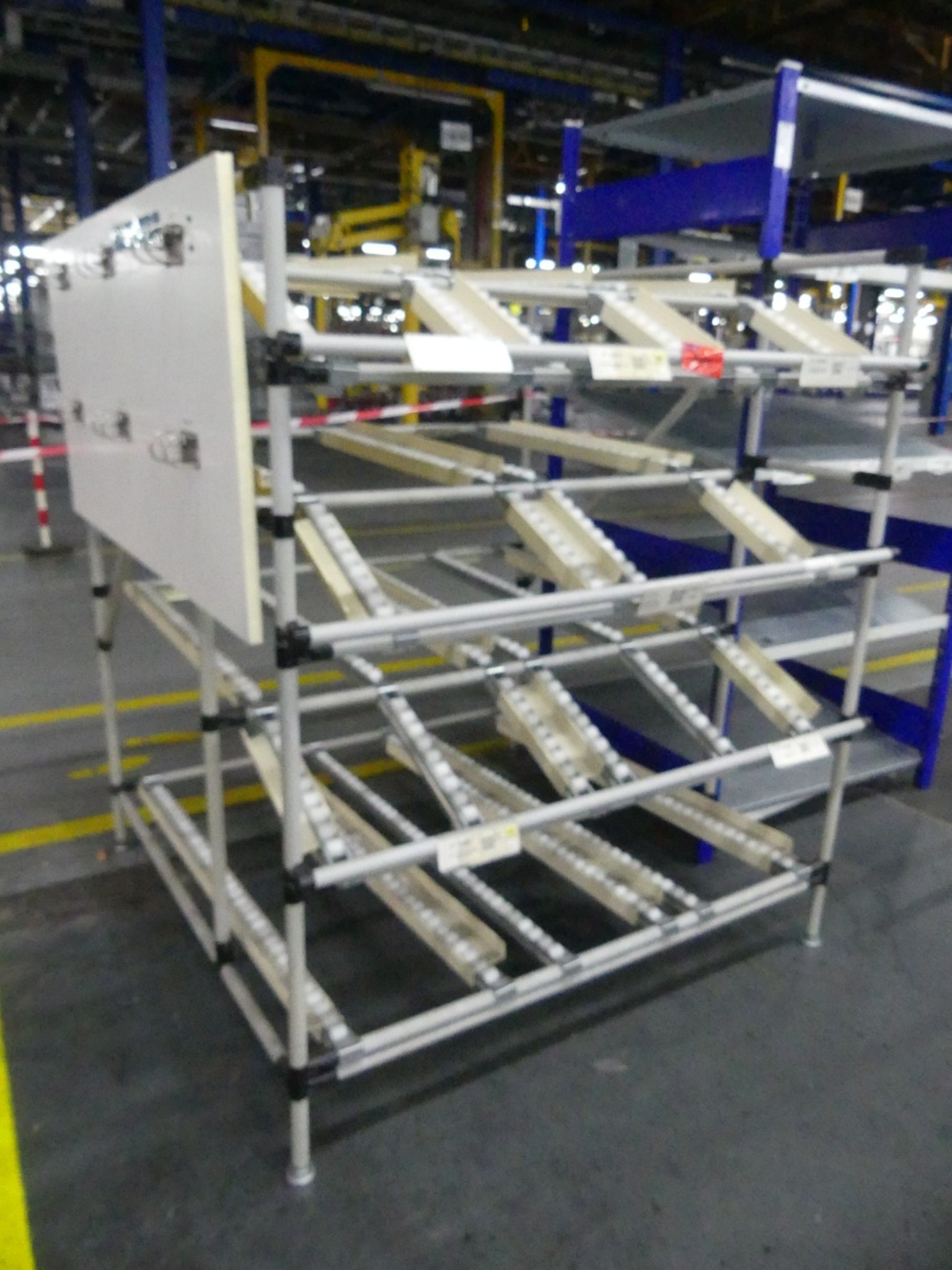 Centros de mecanizado, máquinas para trabajar el metal y líneas de producción de la industria del automóvil-2