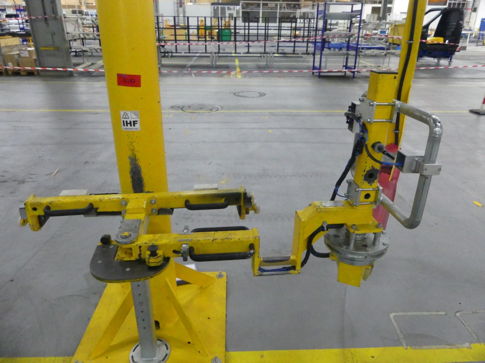 Centros de mecanizado, máquinas para trabajar el metal y líneas de producción de la industria del automóvil-2