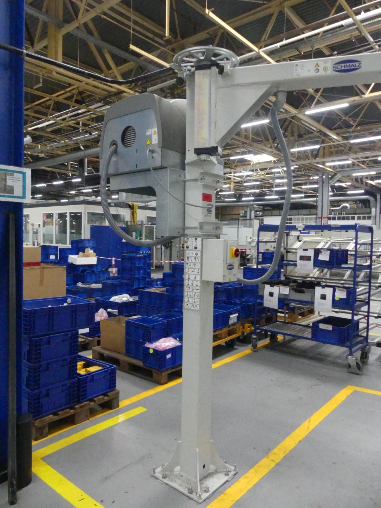 Centros de mecanizado, máquinas para trabajar el metal y líneas de producción de la industria del automóvil-1