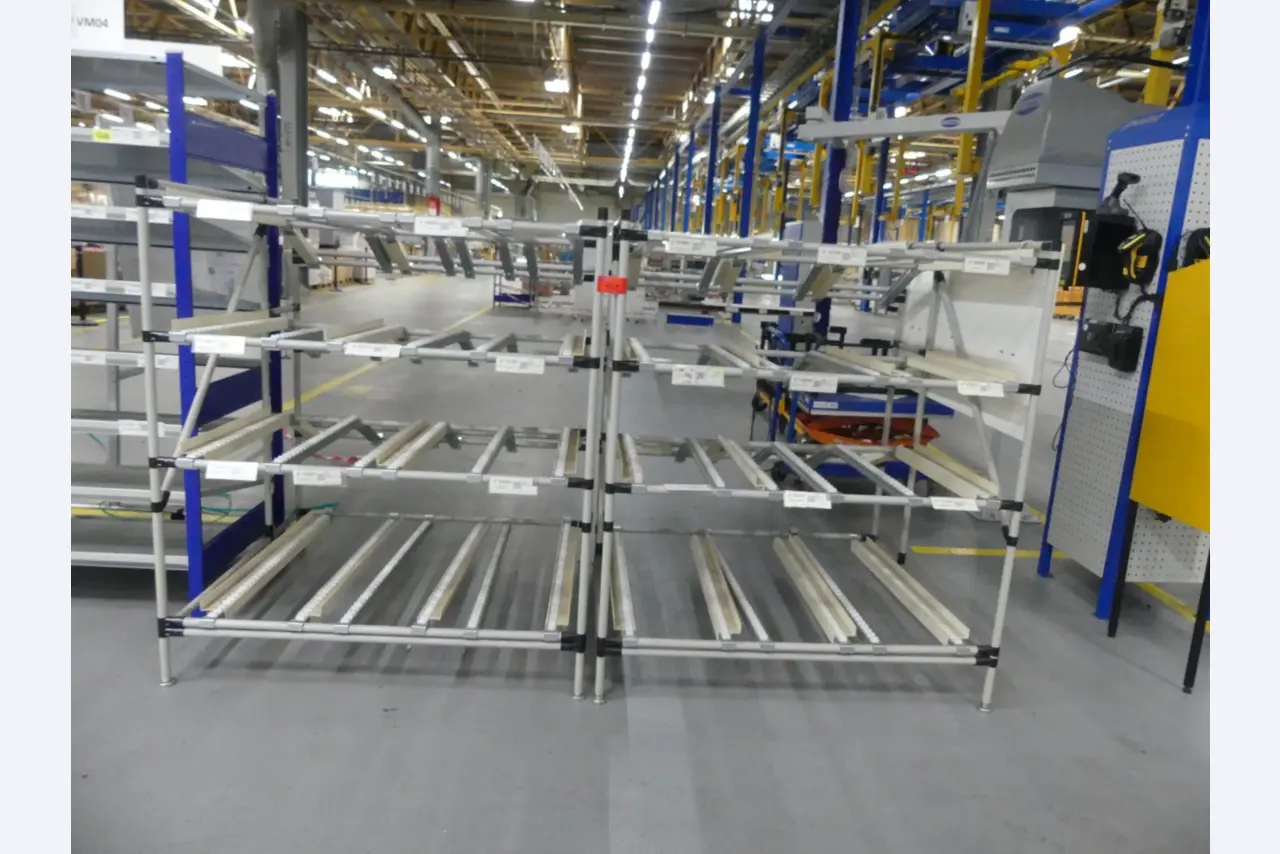 Centros de mecanizado, máquinas para trabajar el metal y líneas de producción de la industria del automóvil-1