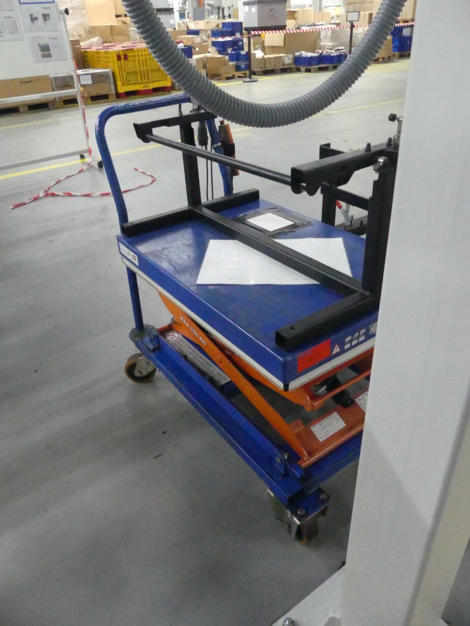 Centra obróbcze, maszyny do obróbki metalu i linie produkcyjne z branży motoryzacyjnej-1