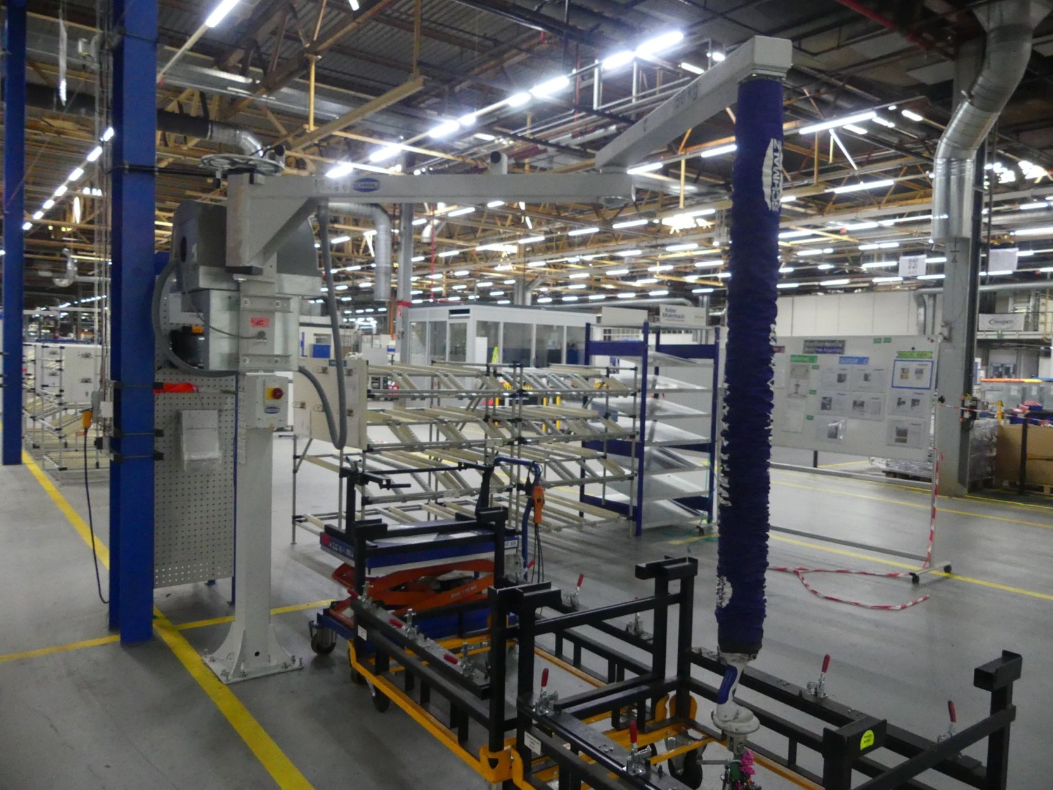 Centros de mecanizado, máquinas para trabajar el metal y líneas de producción de la industria del automóvil-1