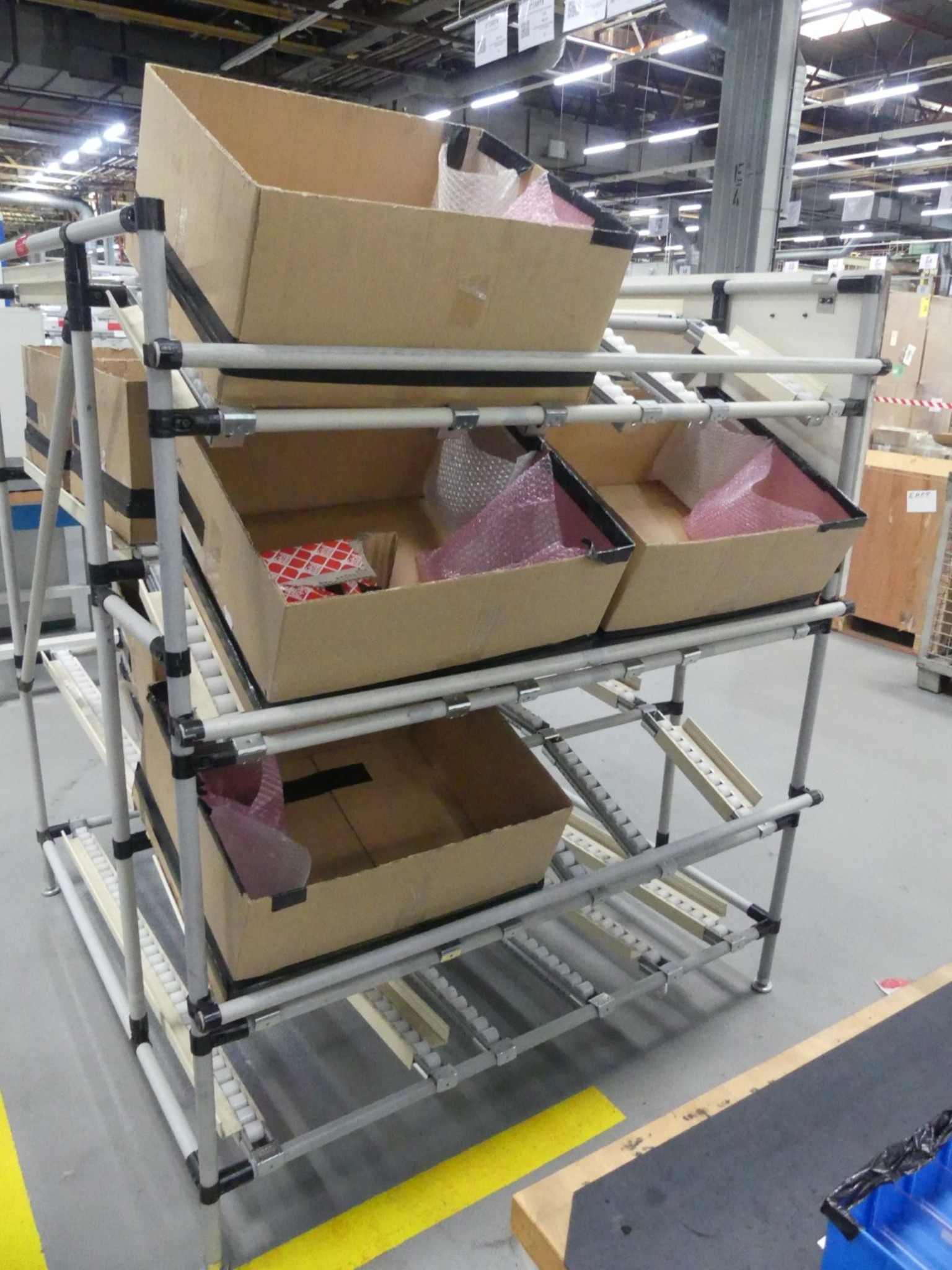 Centros de mecanizado, máquinas para trabajar el metal y líneas de producción de la industria del automóvil-1