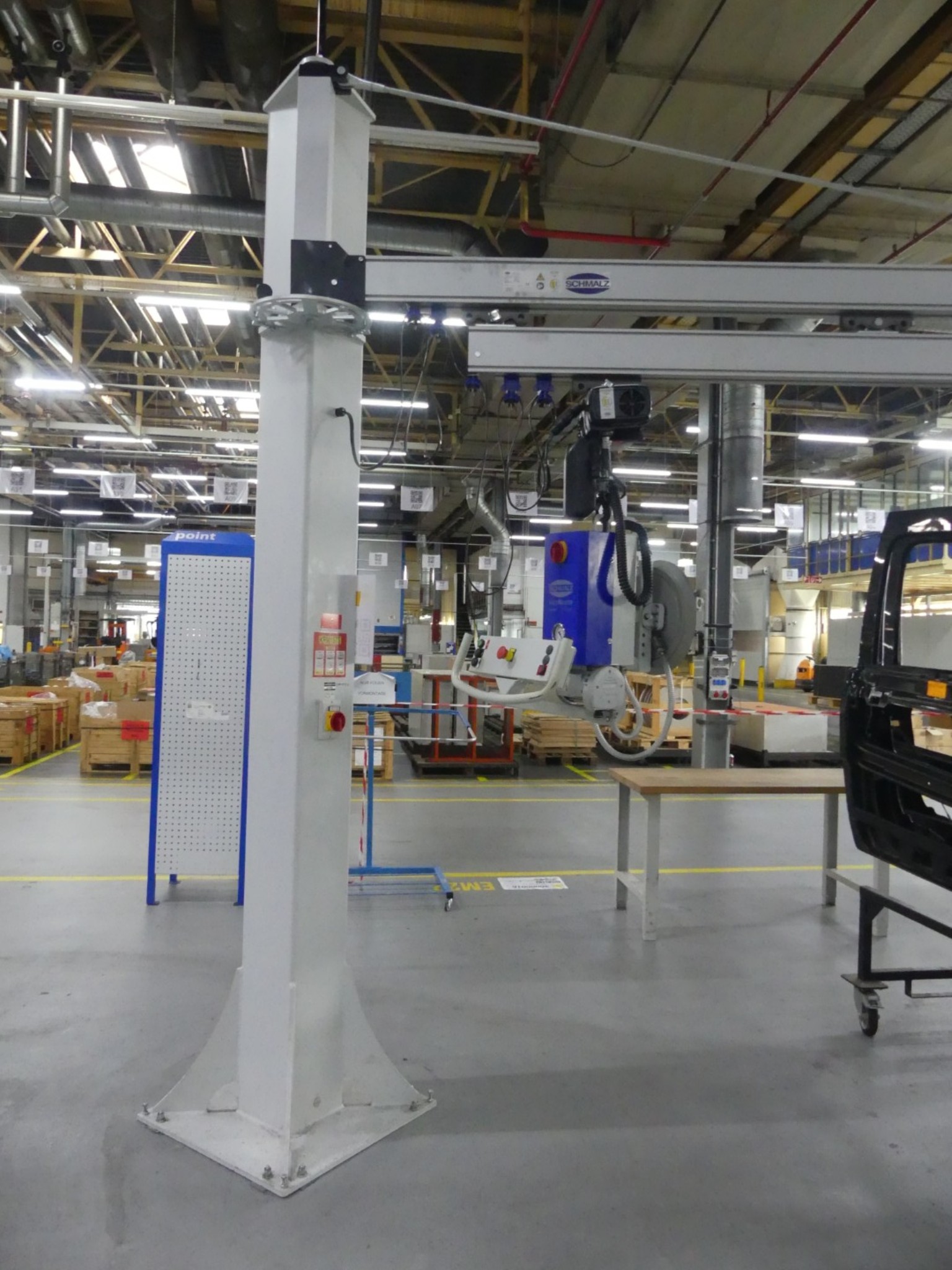 Centros de mecanizado, máquinas para trabajar el metal y líneas de producción de la industria del automóvil-1