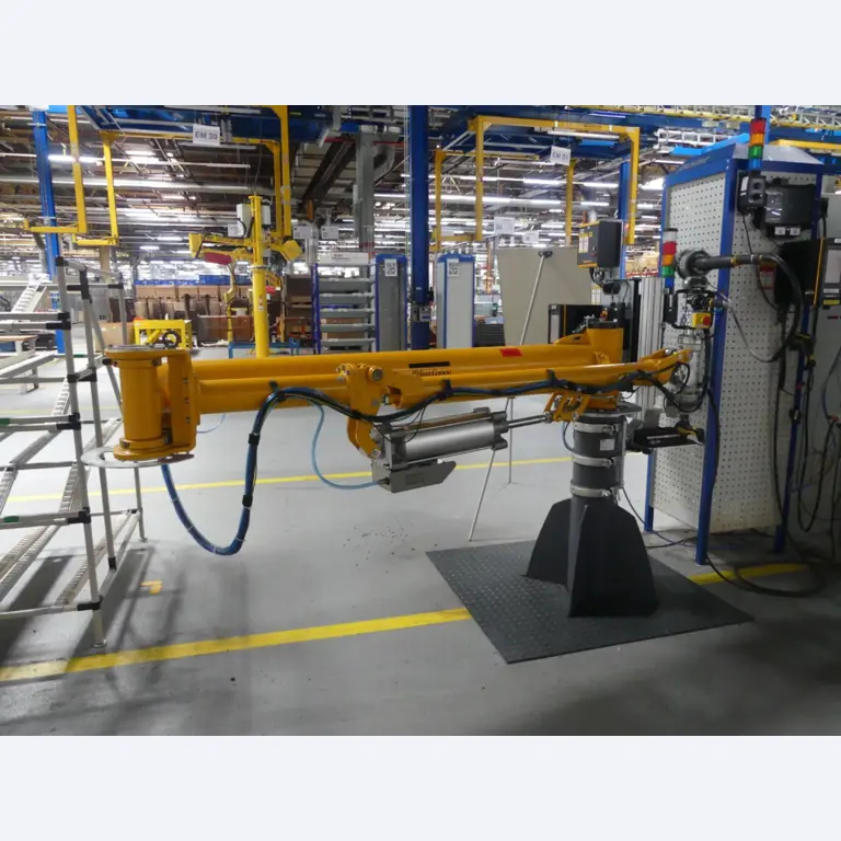 Centra obróbcze, maszyny do obróbki metalu i linie produkcyjne z branży motoryzacyjnej-1