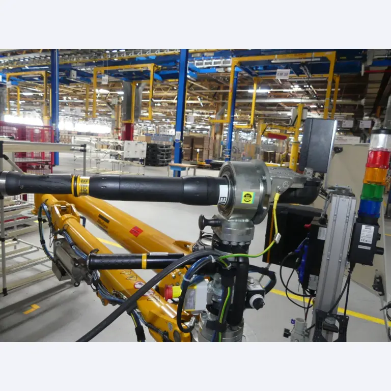 Centra obróbcze, maszyny do obróbki metalu i linie produkcyjne z branży motoryzacyjnej-2