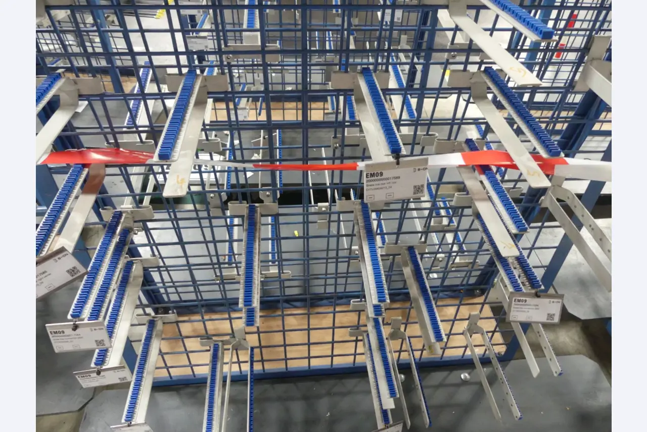 Centros de mecanizado, máquinas para trabajar el metal y líneas de producción de la industria del automóvil-5