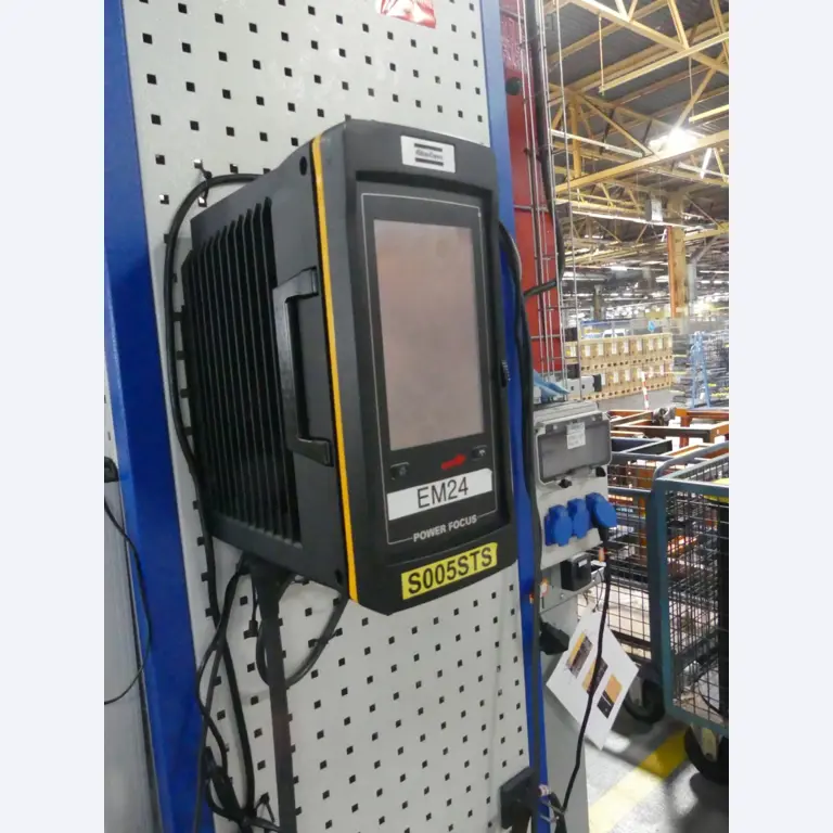 Centra obróbcze, maszyny do obróbki metalu i linie produkcyjne z branży motoryzacyjnej-3